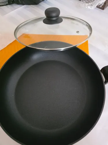 Panela de fazer de muqueca e peixe camarao