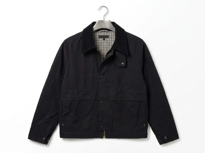 jaqueta preta uniqlo utility short blouson - tamanho m - viralizada nas redes