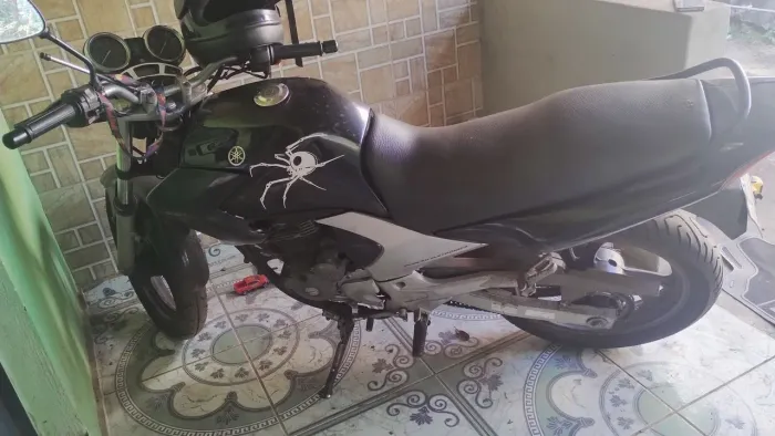 Vendo moto FAZER YAMAHA