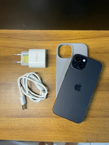 iPhone 15 