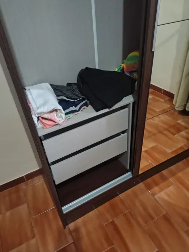 Guarda roupa novo
