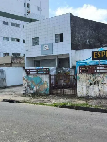 Galpão comercial de 310m² à venda, localizado no Zumbi, Recife - Pernambuco