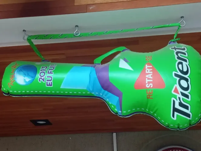 Inflável Trident guitarra