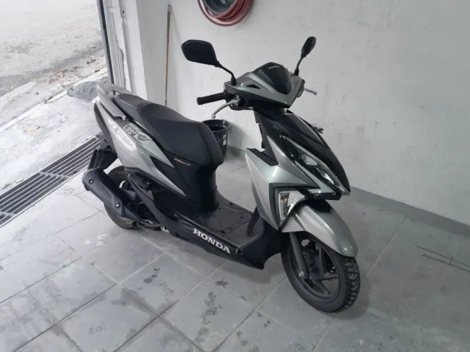 Honda elite 125