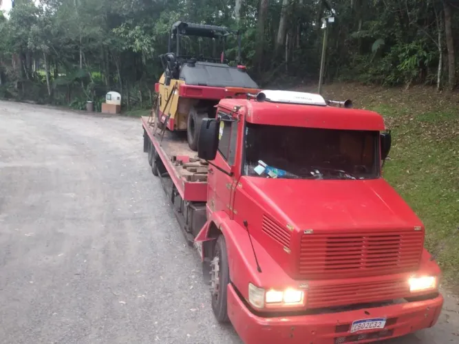 MB 1620 plataforma 10 metros aceita troca