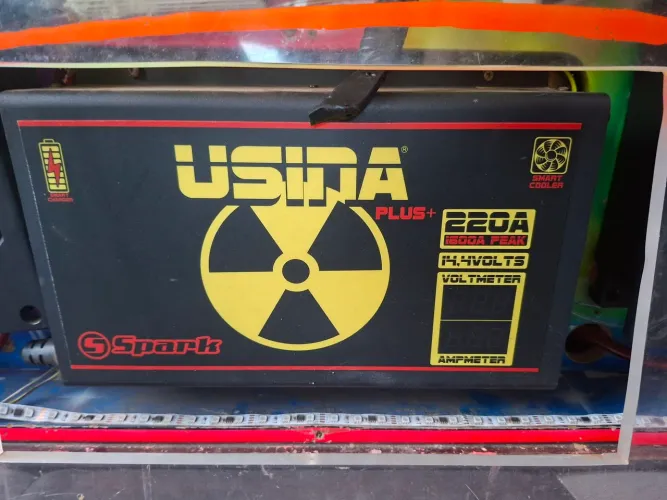 Fonte Usina 220ah Plus zerada instalada a pouco tempo