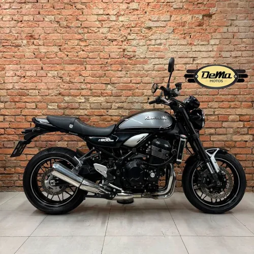Kawasaki 900