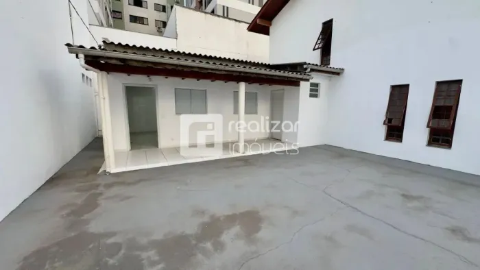 Casa Comercial no bairro Balneário Florianópolis