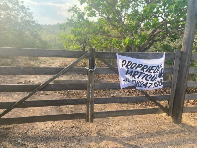 Chácara com cachoeira dentro na proximidade de três venda Luziania