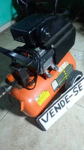 Compressor semi-novo pra vender.