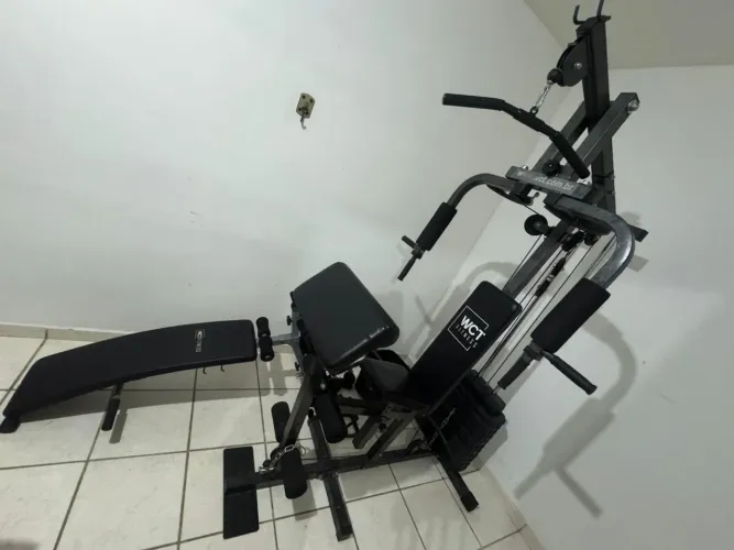 Estaçao de musculação 80 kg com todos acessorios + banco de abdominal