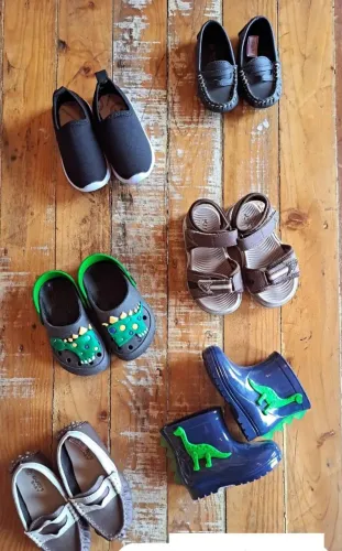 Estoque de calçado Infantil