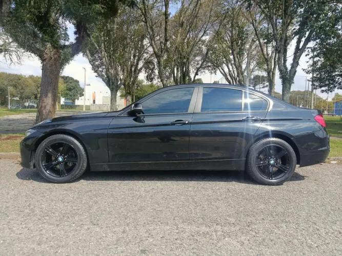 BMW 320I A 2.0 Turbo/activeflex 16V 184cv 4P 2014