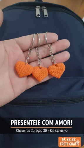 Chaveiro Coração 3D Laranja Vibrante - Design Moderno e Minimalista
