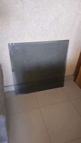 Vidro fume temperado e laminado 84cm x 81,5 x 0,8 