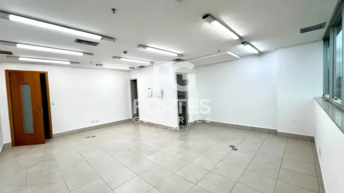 Sala Comercial para Locação no Centro Profissional Ribeirão Shopping com 41m² no Bairro Ja