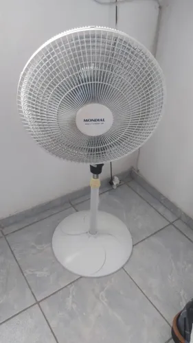 Ventilador de pé