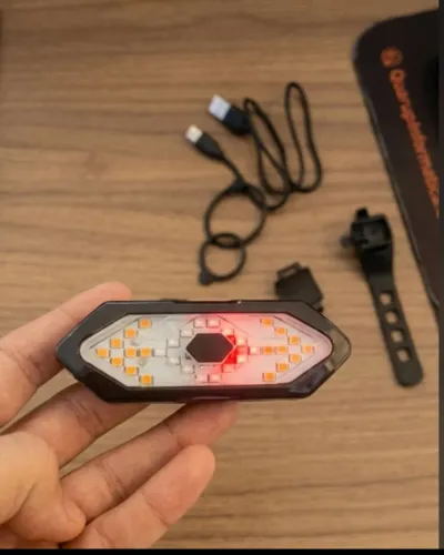 Sinalizador Traseiro para Bicicleta com Pisca e Controle Sem Fio