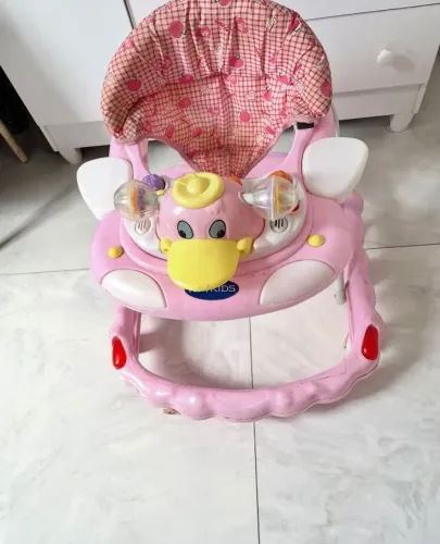 Andador bebê menina