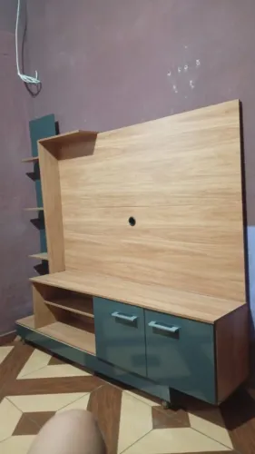 Rack estante, ideal pra casal pois e pequeno com rodinhas.