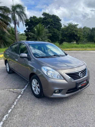 Nissan Versa SL 1.6 16V Flex Fuel 4P Mec. 2013