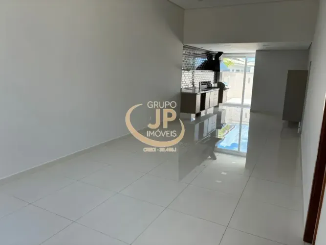 Casa em Condomínio/ 2 Dorm./ 1 Suíte/ Planejados/ 2 Vagas