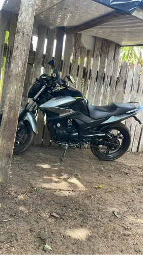 Fazer 250 toda revisada 