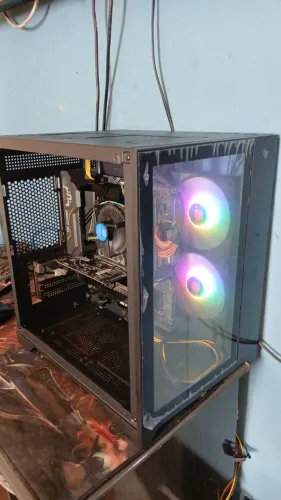 CPU core i3 10105f 16gb ddr4 ssd 512gb fonte 750w 80 plus aceito cartão