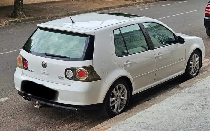 Volkswagen Golf Sportline 1.6 MI Total Flex 8V 4P 2013