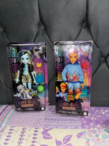 Frankie e Heath Burn Monster High