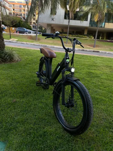 Bicicleta elétrica LEV modelo Cruiser S Plus