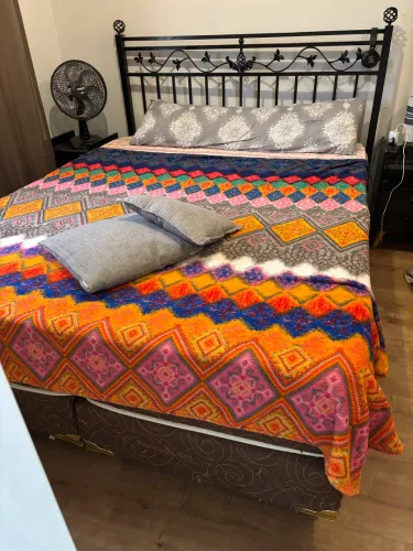 Cama box com colchão magnético