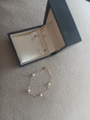Brinco e pulseira de perola 