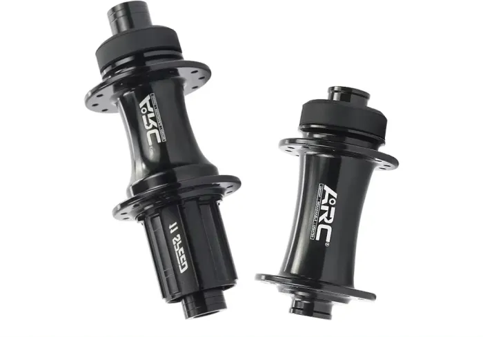Par de Cubos Arc Road 12mm de 24 Furos 