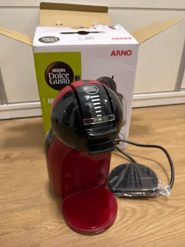 Mini Me Vermelha e Preta 110v (nova na caixa)