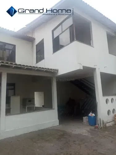 Casa 6 quartos em Itapuã