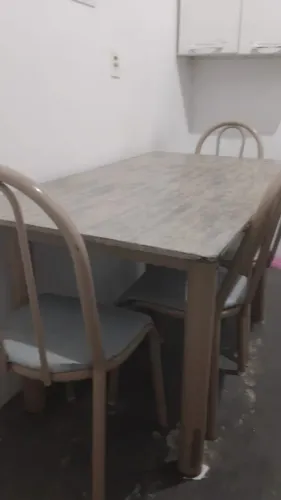 Vende-se Mesa de Mármore 
