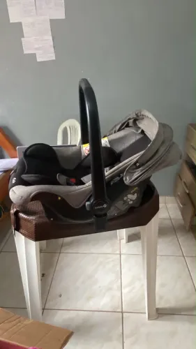 Vendo carrinho de bb seminovo