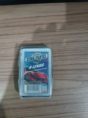 Super Trunfo A lenda. Uma Marca Chamada Ferrari . Item ideal para colecionadores
