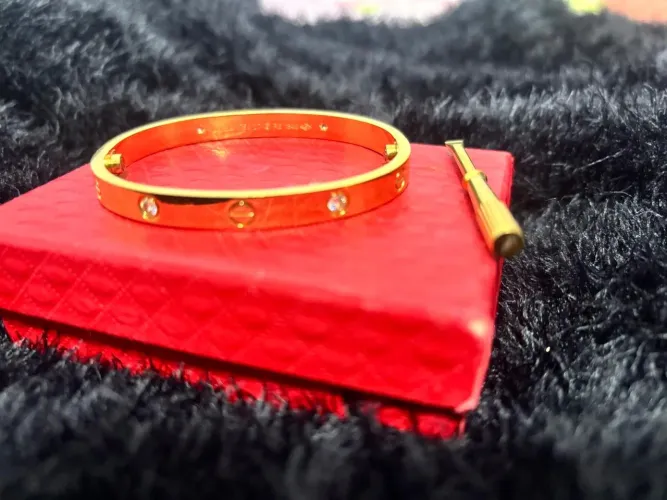 Pulseira Cartier nunca usada