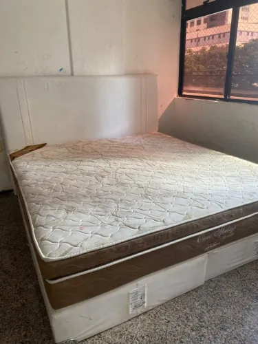 Cama king size ouro spring ortobom