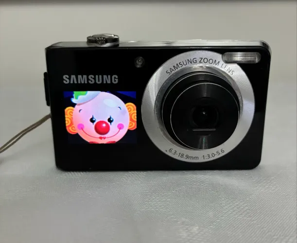 Câmera Fotográfica Digital Samsung