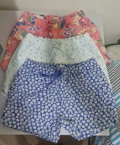 Shorts - Marca GAP - 12/14  - Pouco Uso