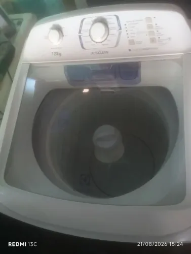 Vendo máquina Electrolux 13kg em perfeito funcionamento