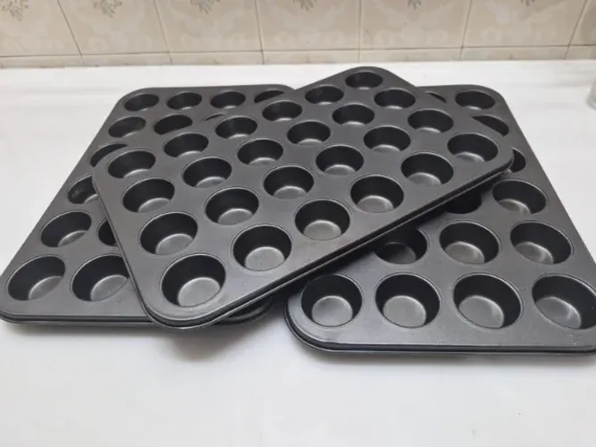 Conjuntos de 3 formas para mini Cupcakes, Muffins ou Pettit Gateau Antiaderente