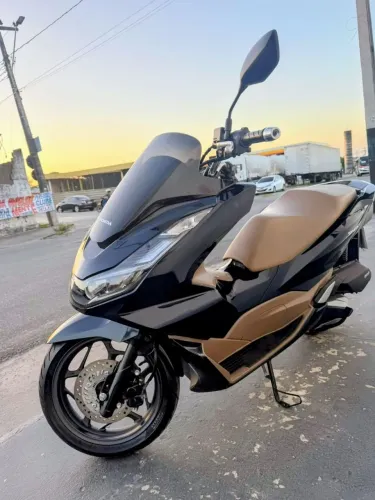 PCX DLX 25/25(com apenas 2 mil rodados)