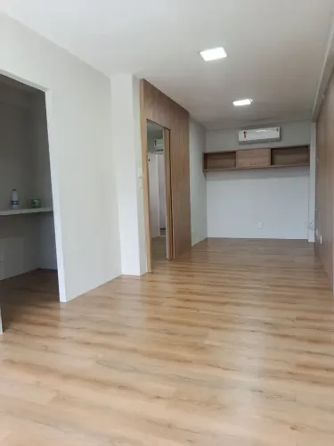 SALA COMERCIAL RENASCENÇA 35m²