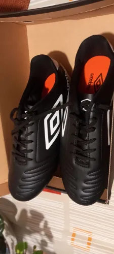 Chuteira Umbro Campo Class - 42