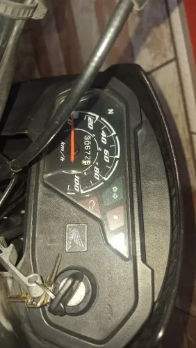 HONDA POP 110I EM ÓTIMO ESTADO, TUDO EM DIAS.