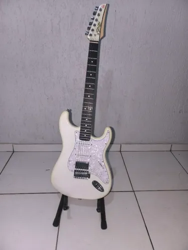 ? Guitarra Seizi Fun + Acessórios - Pronta para Tocar!